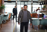 Сериал Моя опасная жена / Tehlikeli Karim (2018) - cцена 2