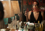 Фильм Кто там / Knock Knock (2015) - cцена 2
