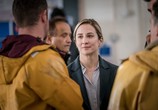 Сериал Убийство в заливе / The Bay (2019) - cцена 3