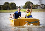 Сериал Не с того поля ягодка / Upper Middle Bogan (2013) - cцена 3